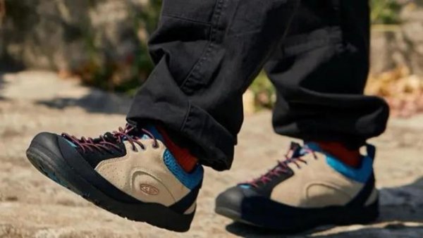 丰汇投资 年轻人的鞋柜，到底被谁拿捏了？